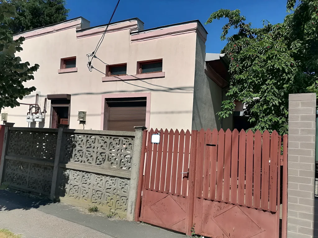 fatada principala casa vanzare cumparare Sector 1 Bucuresti